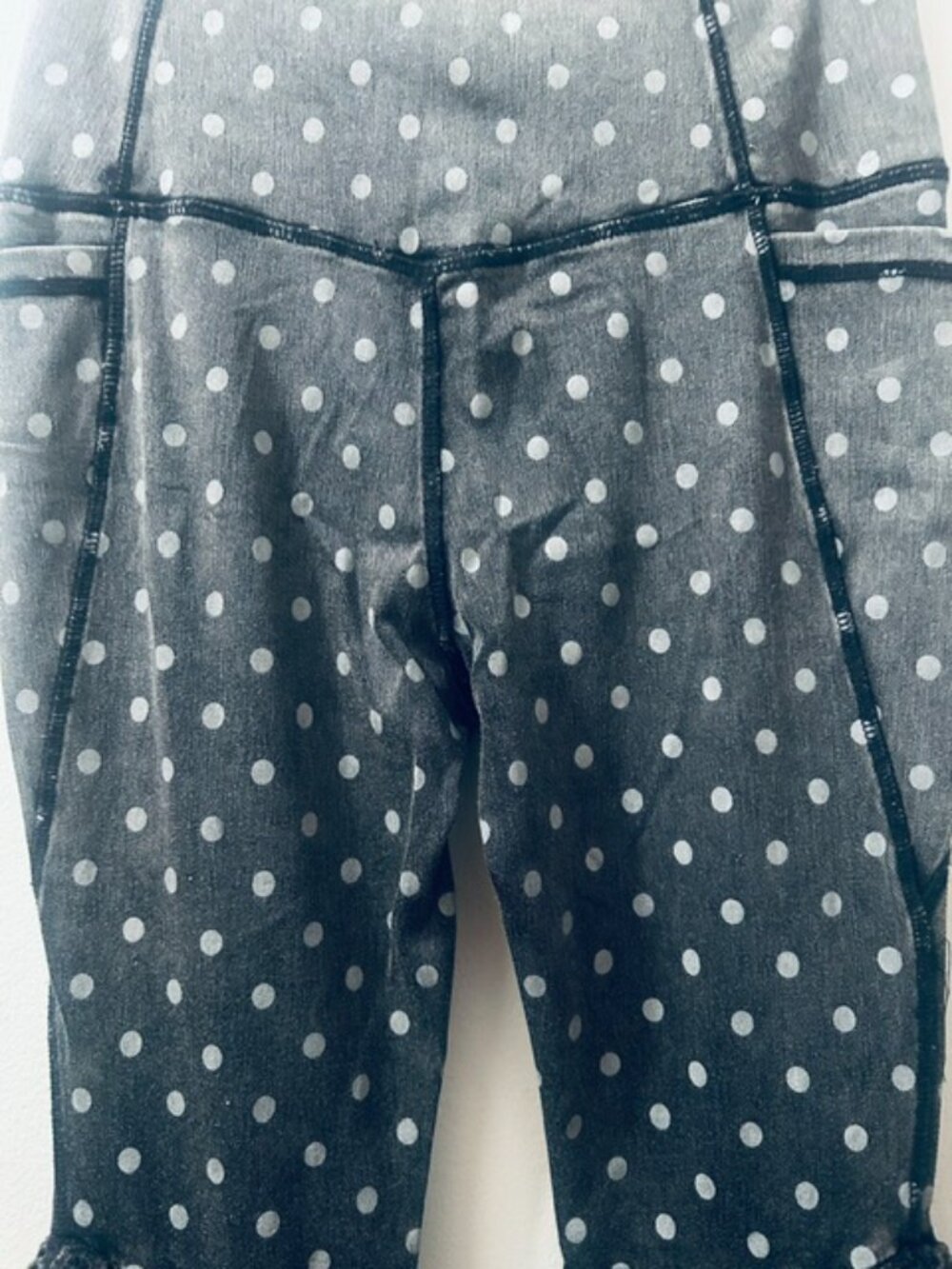 A Rare Bird Bold Black Polka Dot Tiered Ruffle Soft Stretchy Pocket Leggings NWT - Picture 12 of 16
